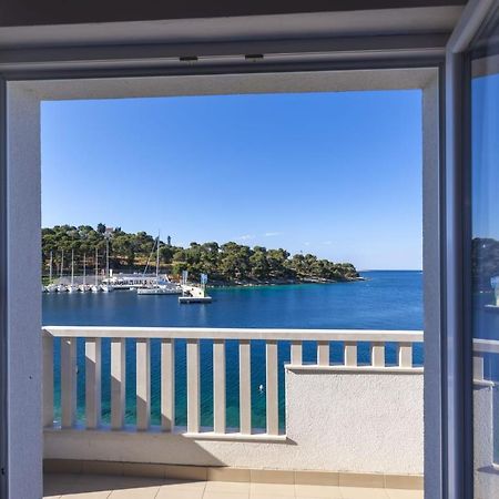 Balkun Apartment Maslinica Bagian luar foto