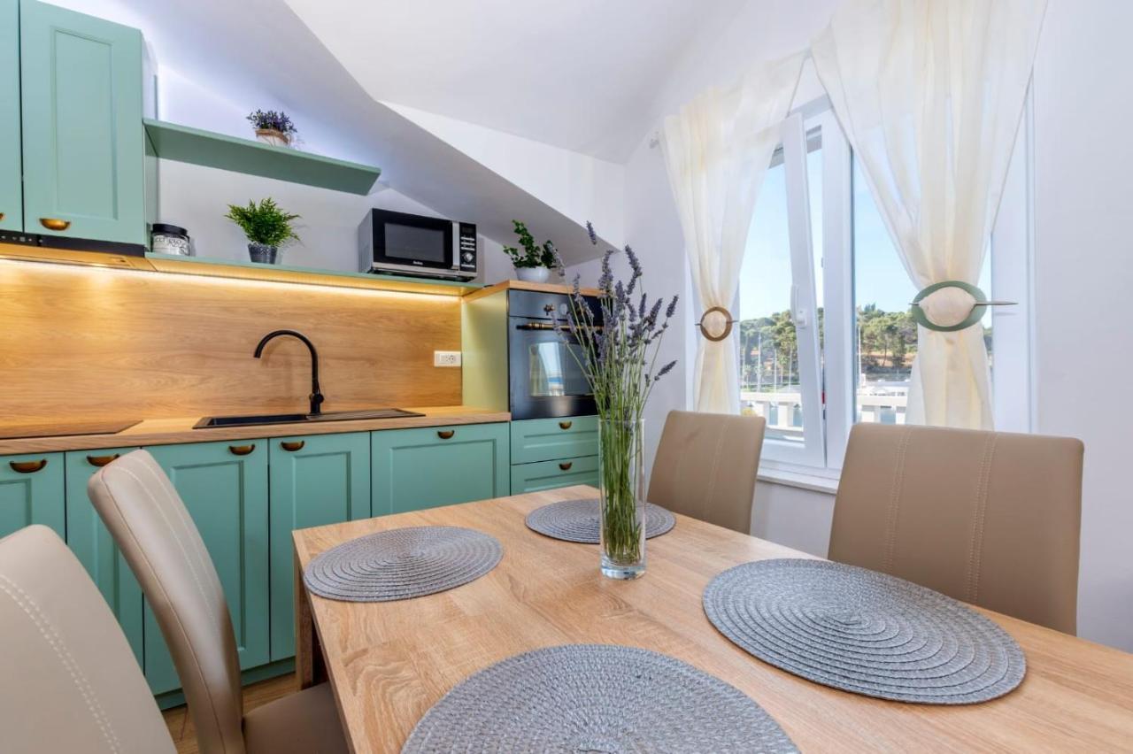 Balkun Apartment Maslinica Bagian luar foto