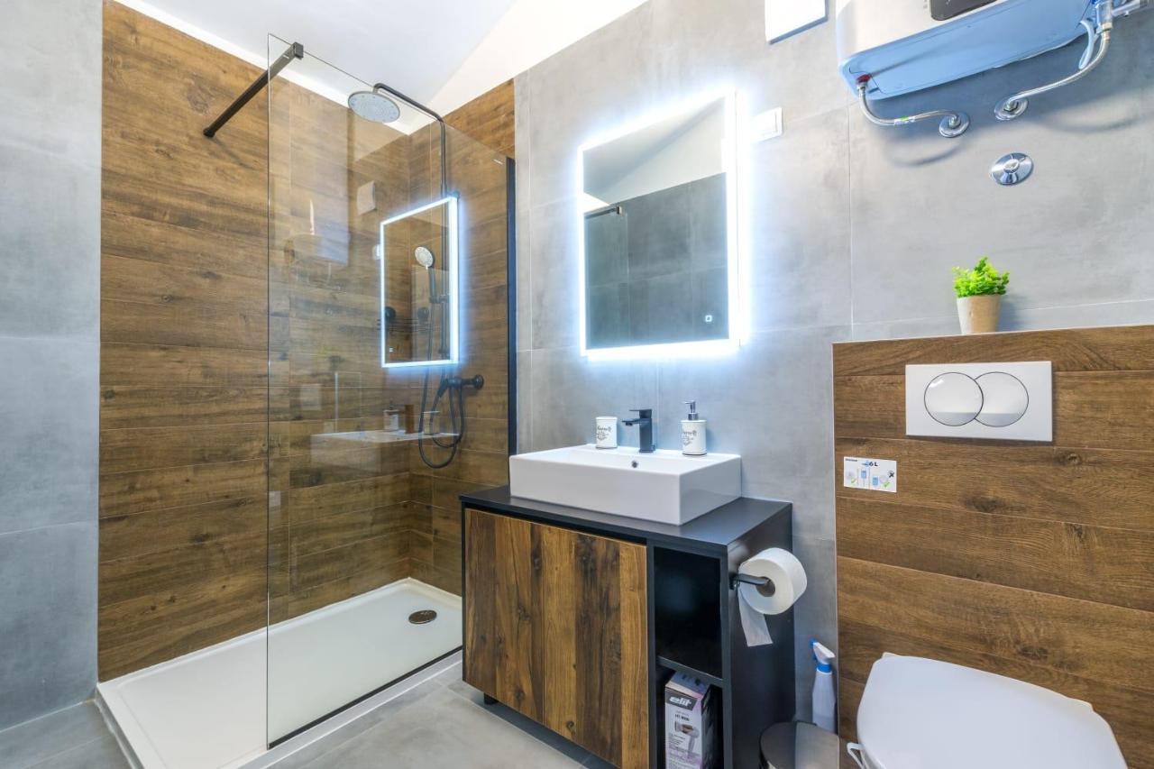 Balkun Apartment Maslinica Bagian luar foto