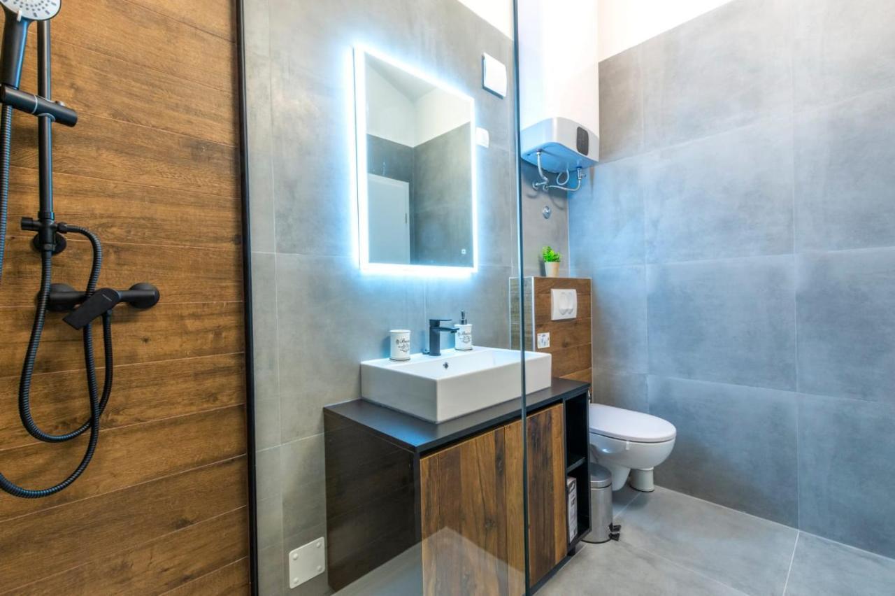 Balkun Apartment Maslinica Bagian luar foto
